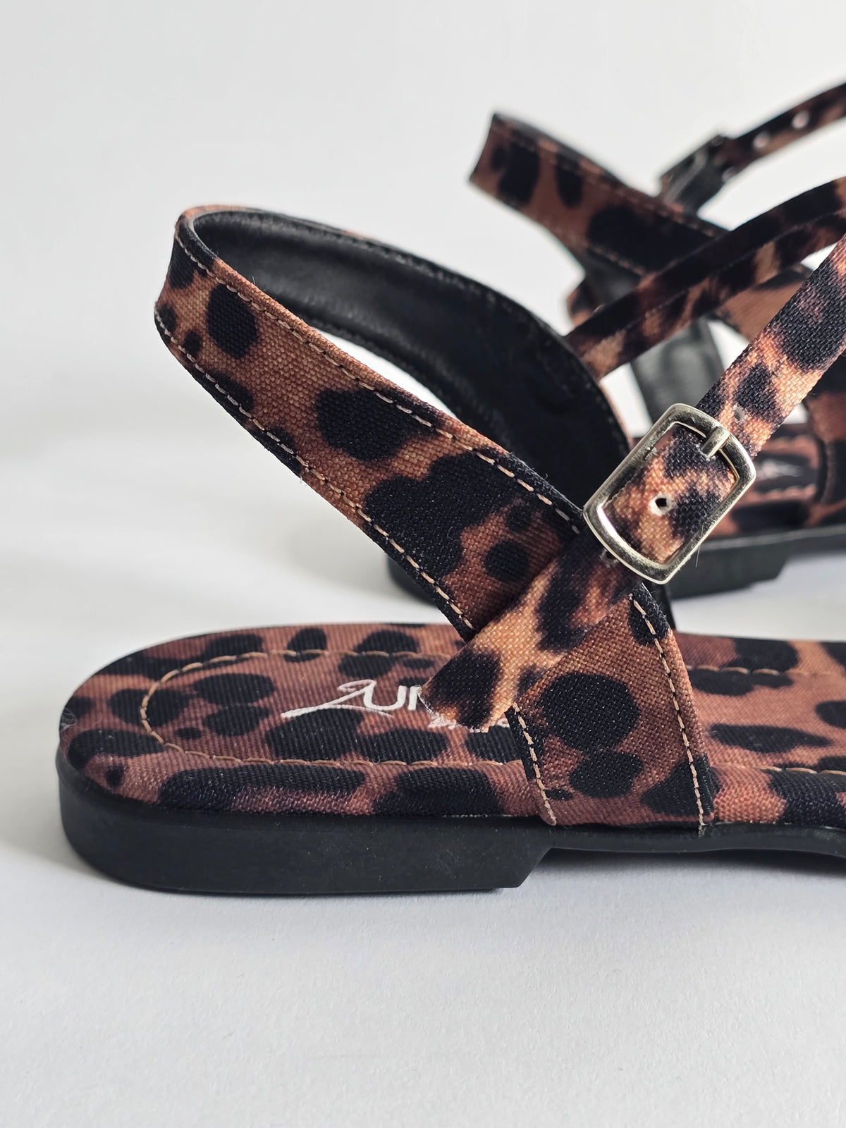 Alex Leopard