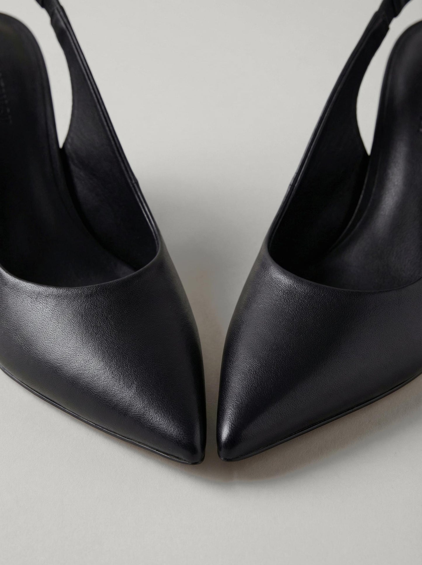 Capsule - Marlene Black