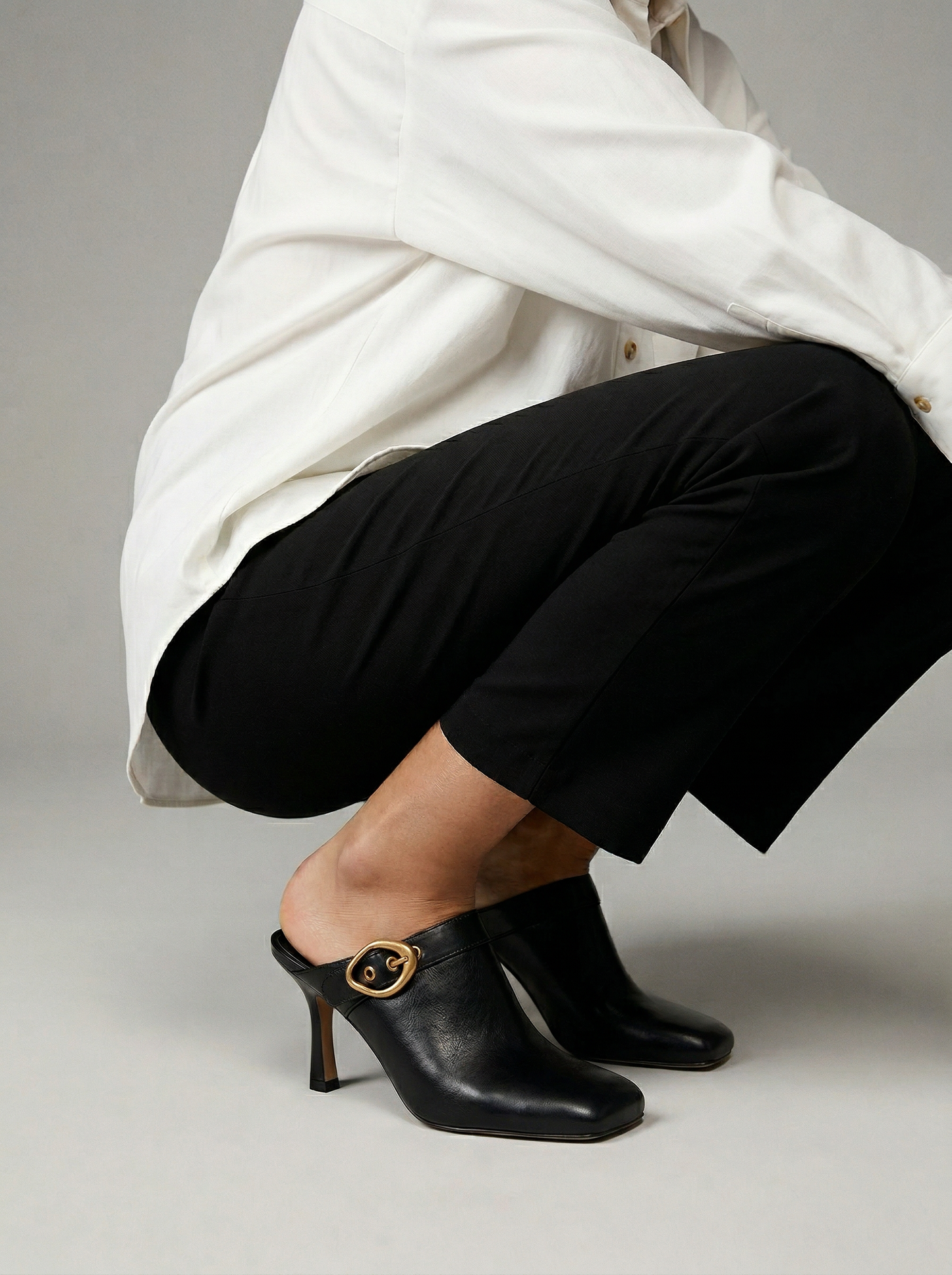 Capsule - Darlin Black