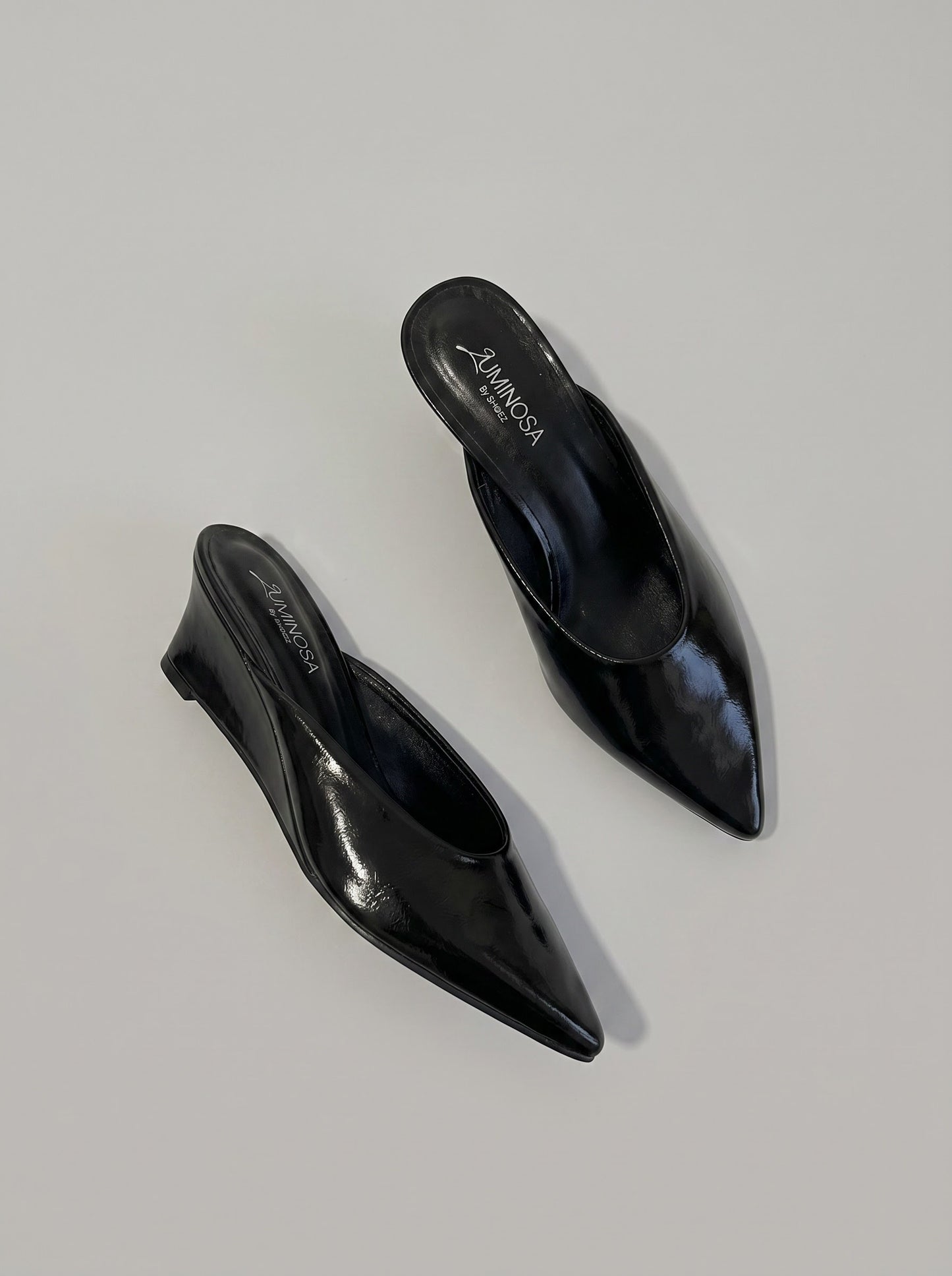 Sonnet Black