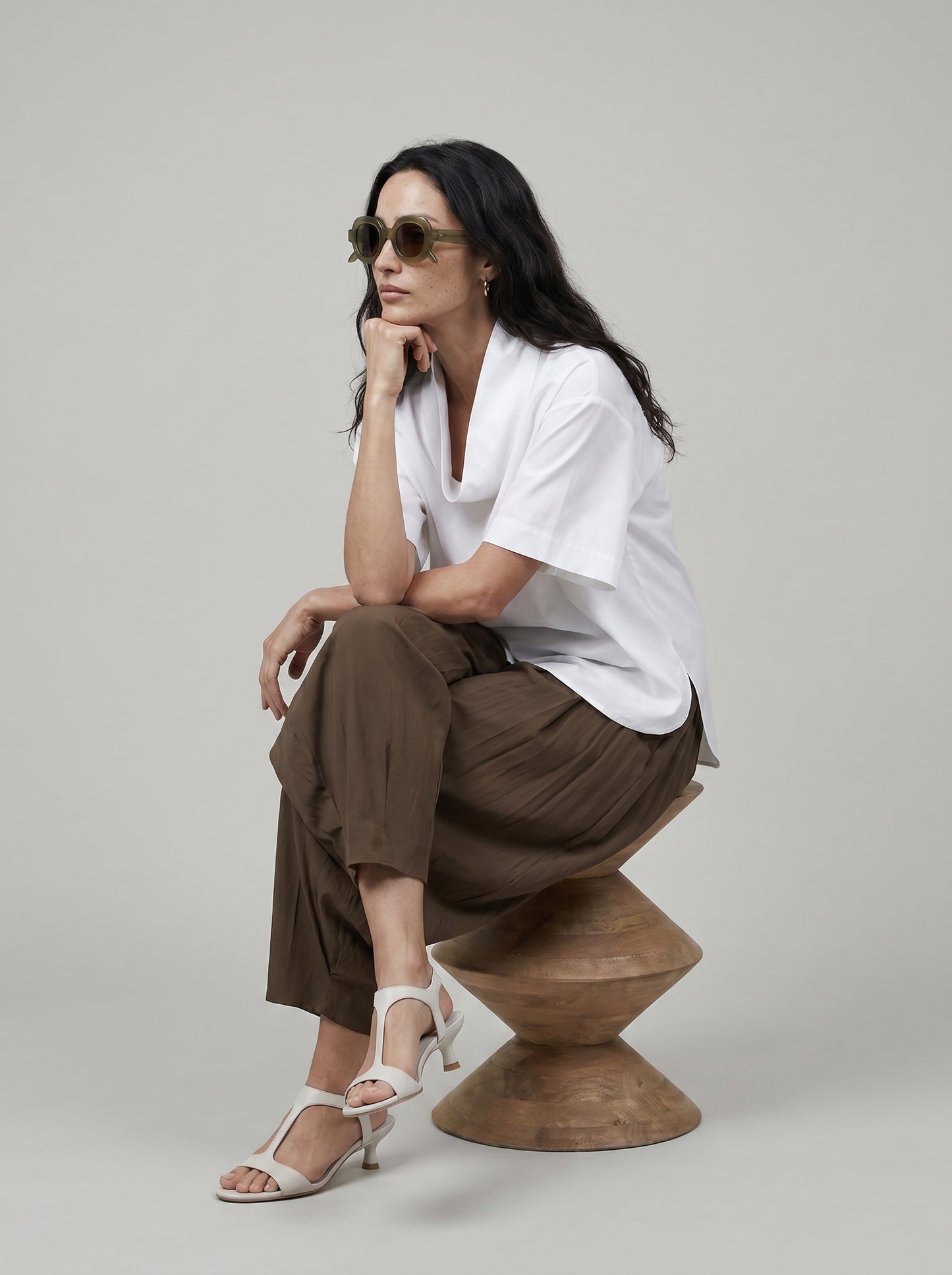 Capsule - Varena Off White