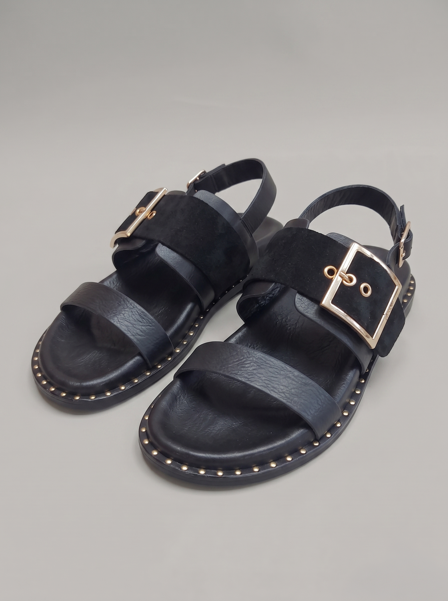 Amaya Black