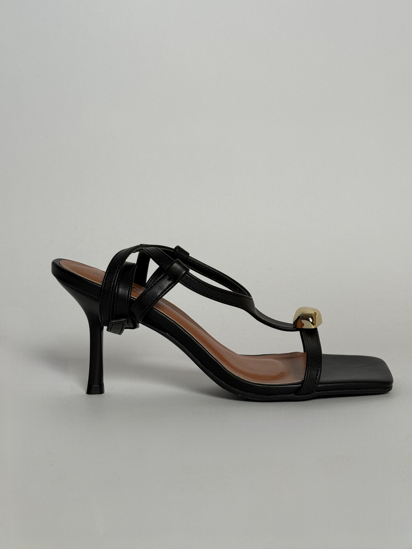Riviera Black