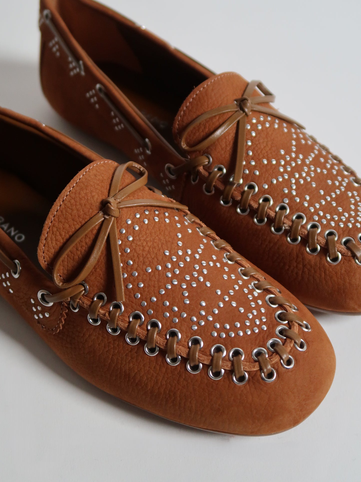 Capsule - Smith Brown