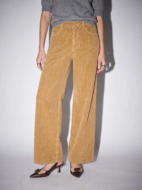Vivienne Brown & Beige
