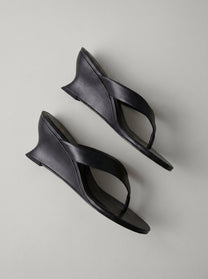 Capsule - Cassia Black