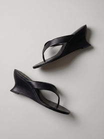 Capsule - Cassia Black