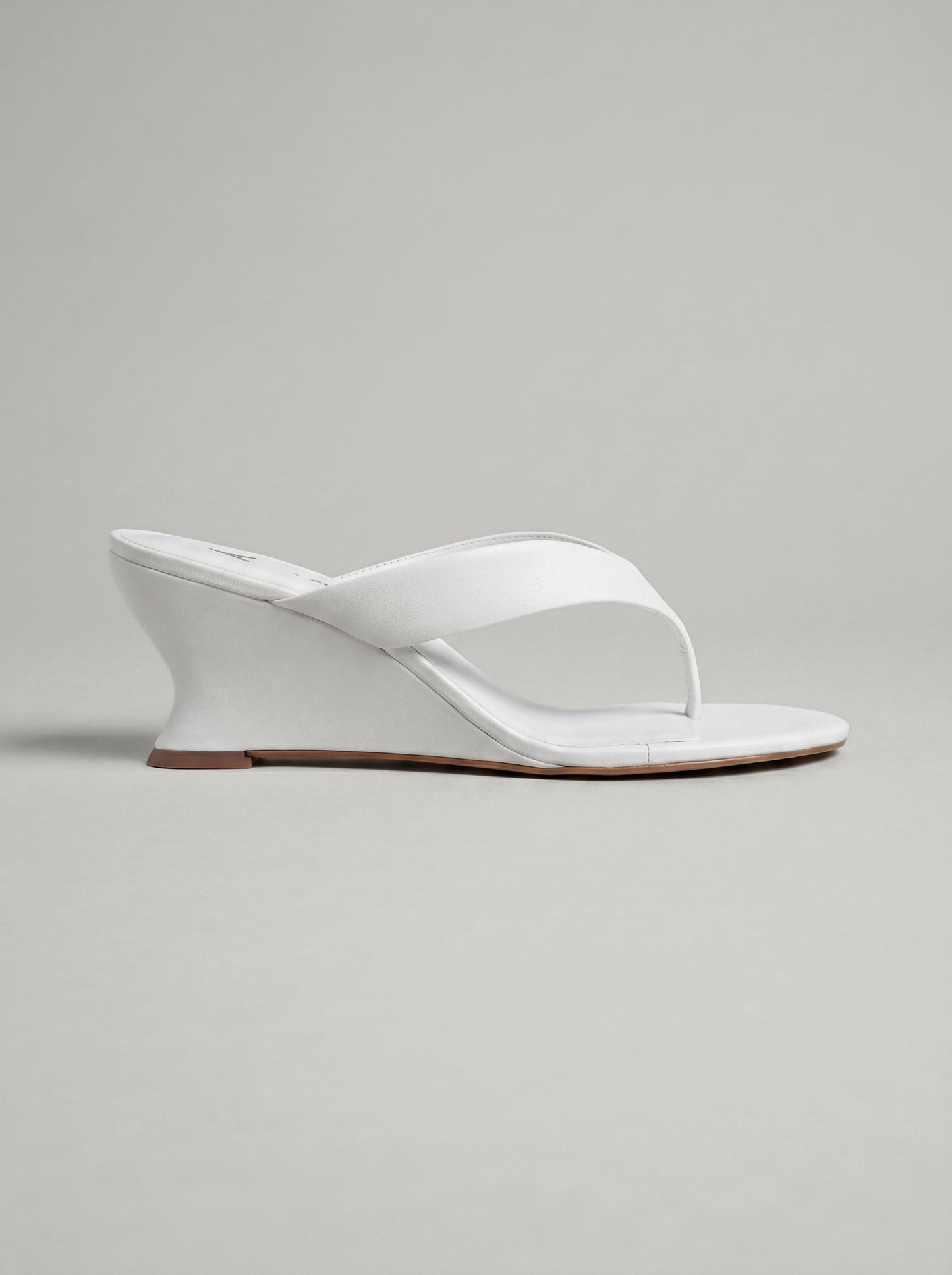 Capsule - Cassia White