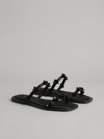 Maris Black