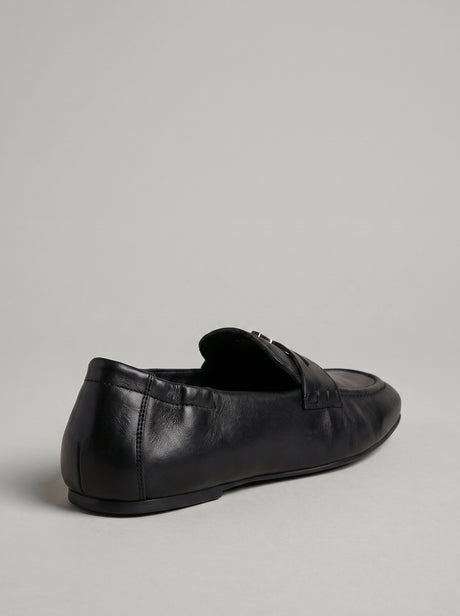 Capsule - Elin Black