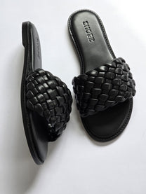 Sheina Black