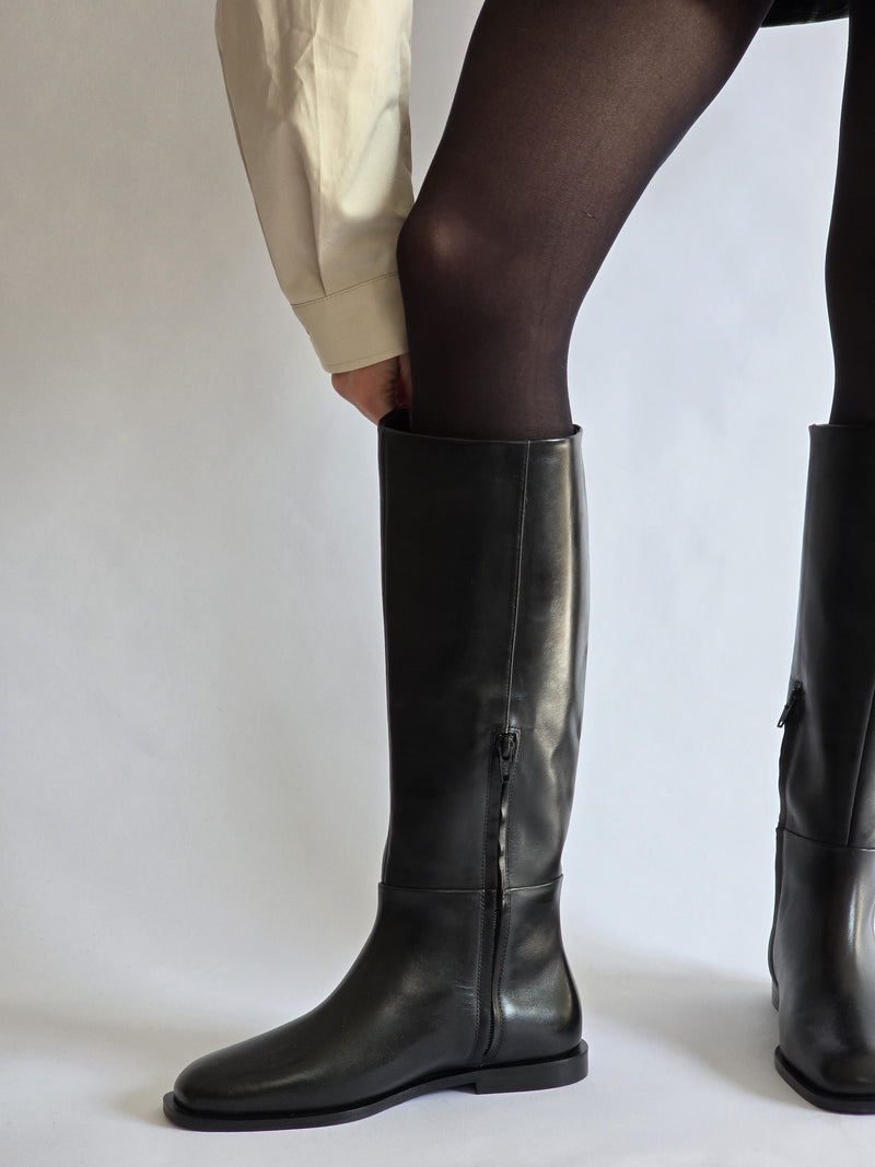 Lorenzo Black - SHOEZ