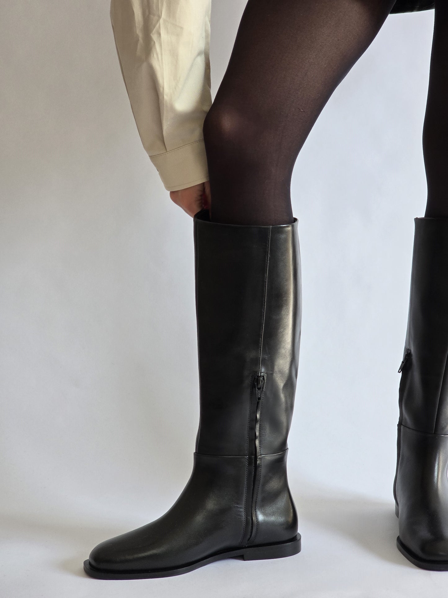 Lorenzo Black - SHOEZ