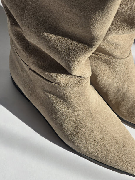 Capsule - Eleanora Sand