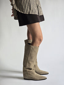 Capsule - Eleanora Sand