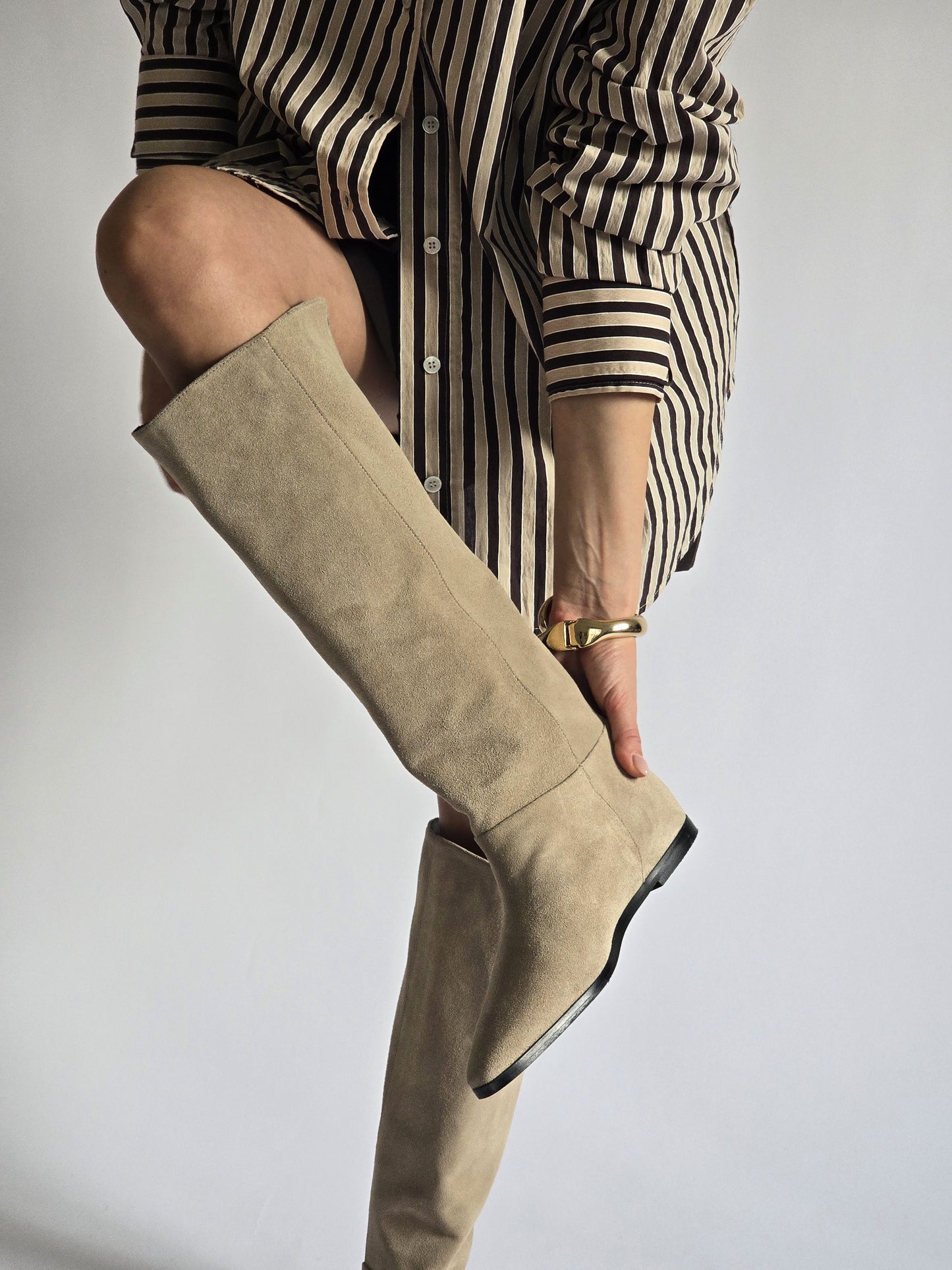 Capsule - Eleanora Sand