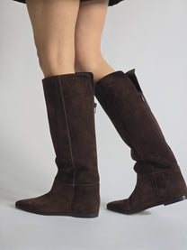 Capsule - Eleanora Brown