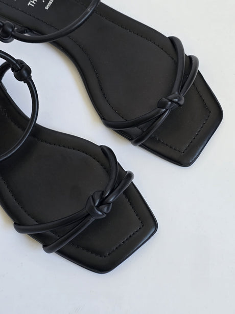 Willow Black