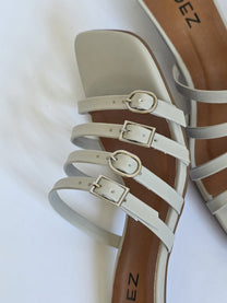 Laros Grey