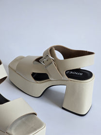Roca Cream