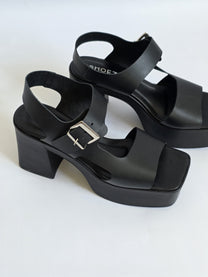 Roca Black