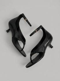 Capsule - Liam Black