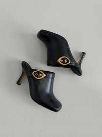 Capsule - Darlin Black