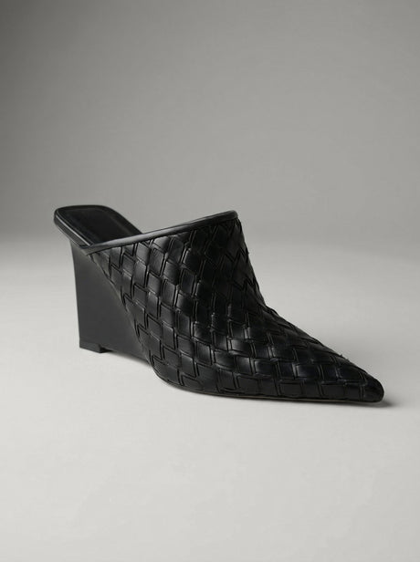 Capsule - Spenser Black