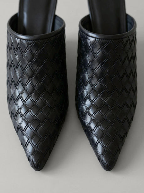 Capsule - Spenser Black