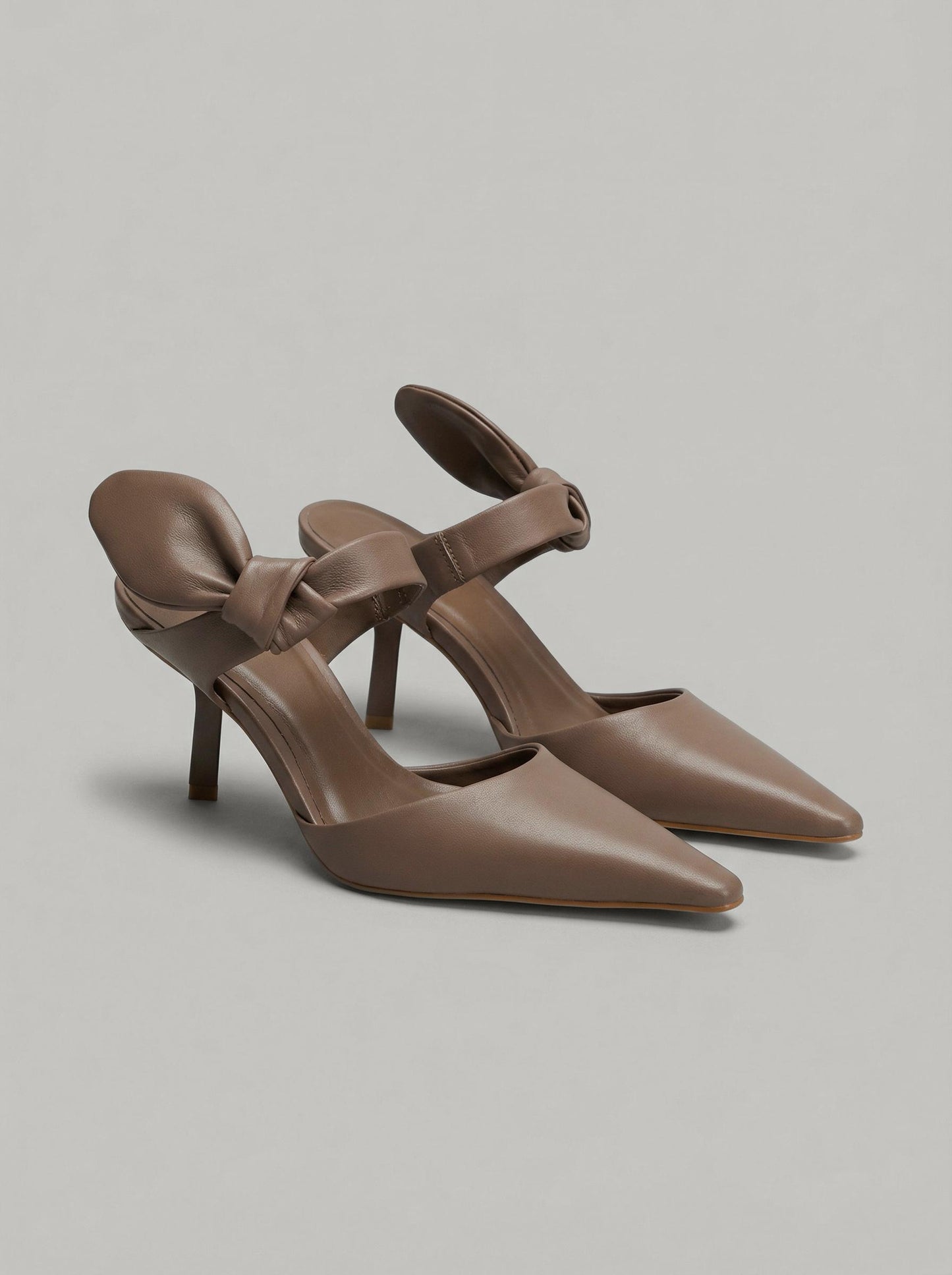 Capsule - Adrian Mocha