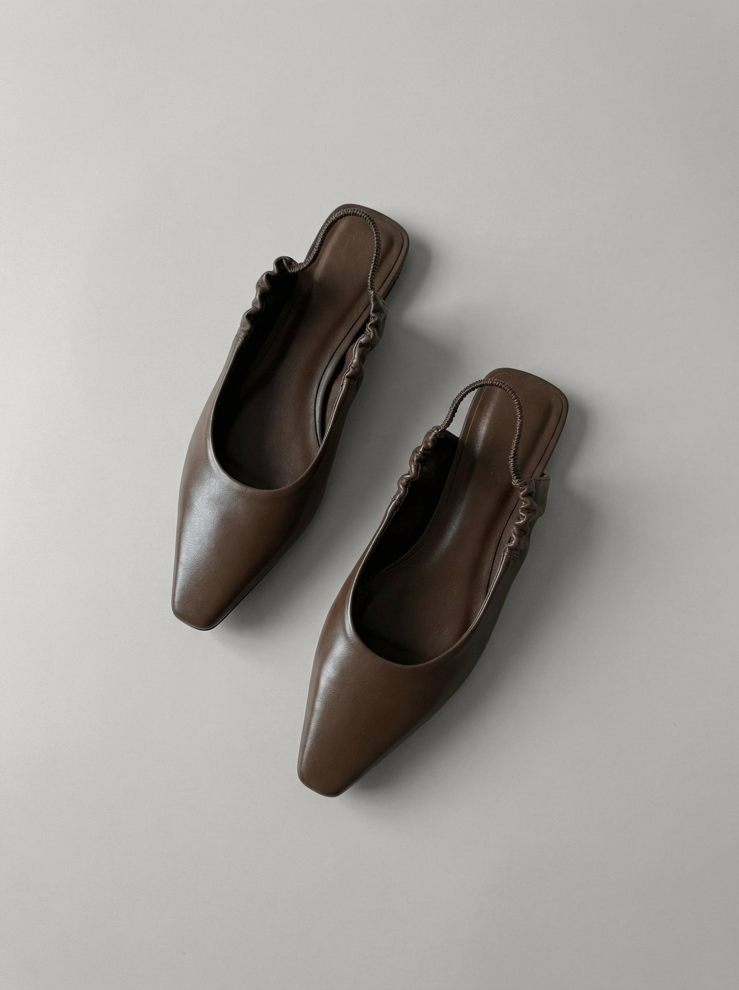 Capsule - Elle Brown Flat