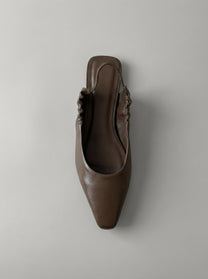 Capsule - Elle Brown Flat