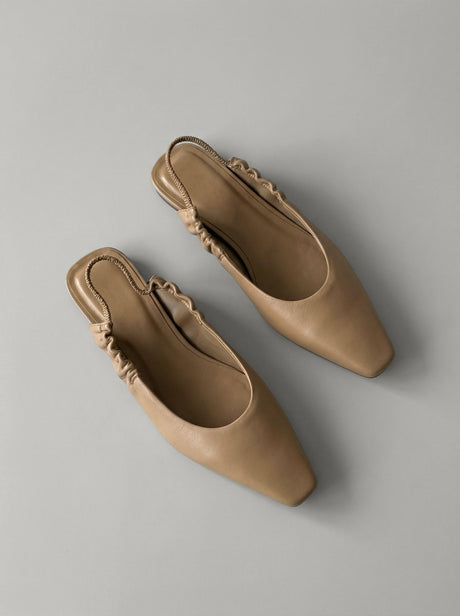 Capsule - Elle Caramel Flat