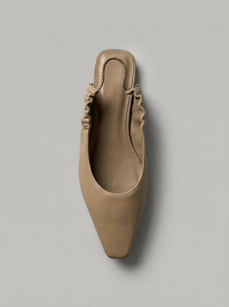 Capsule - Elle Caramel Flat
