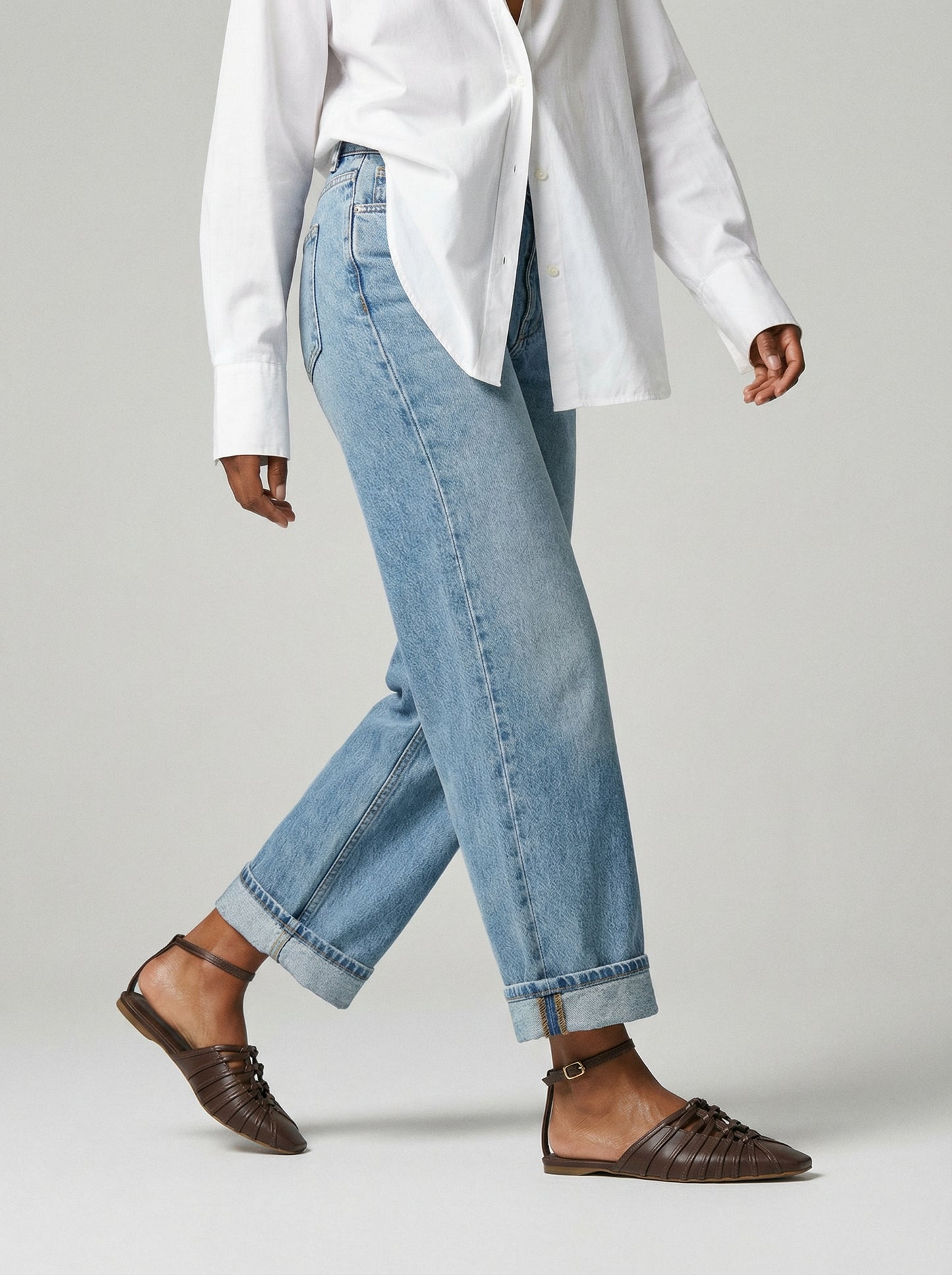 Capsule - Daisy Brown