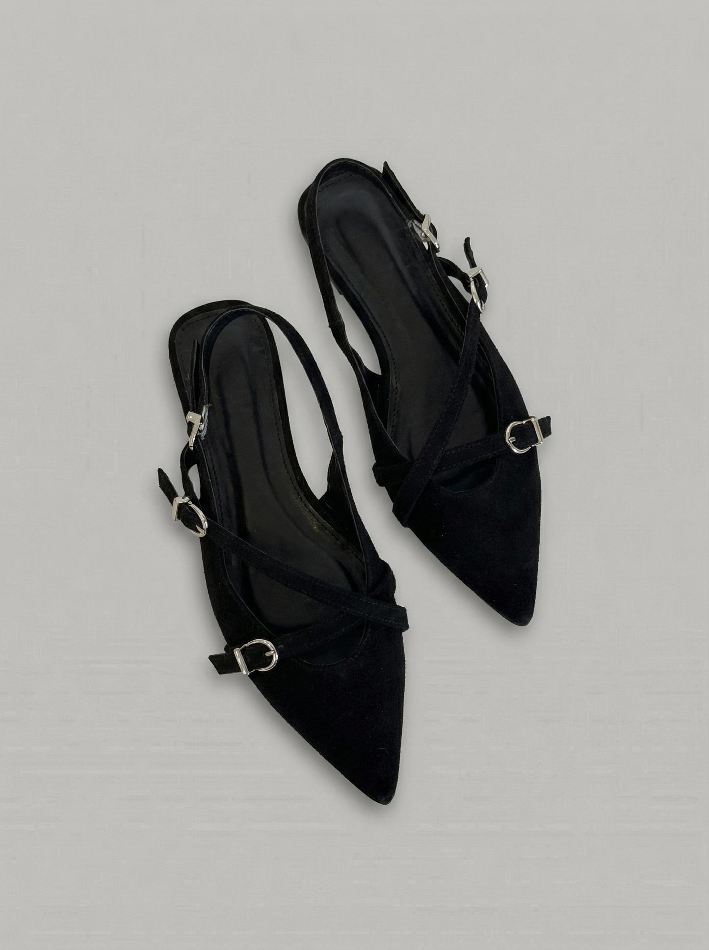 Darcy Soft Black