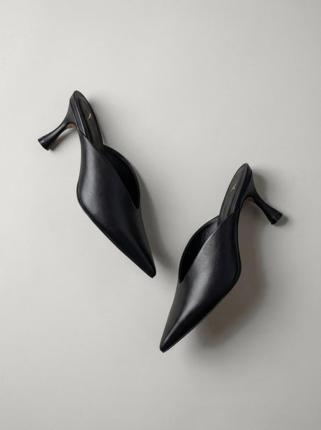 Capsule - Aveline Black