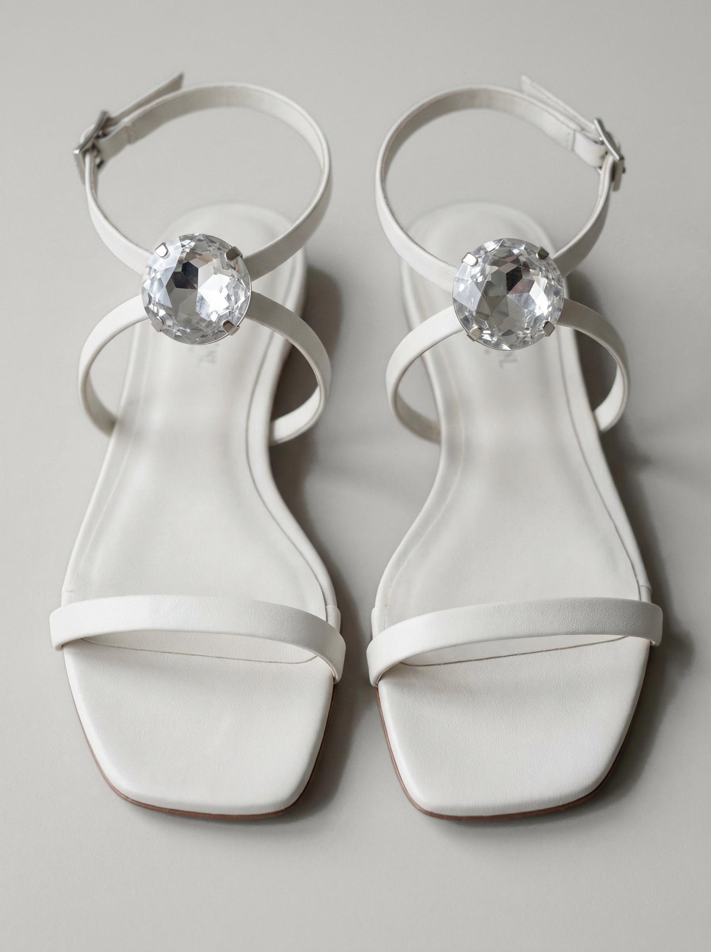 Capsule - Kaia White