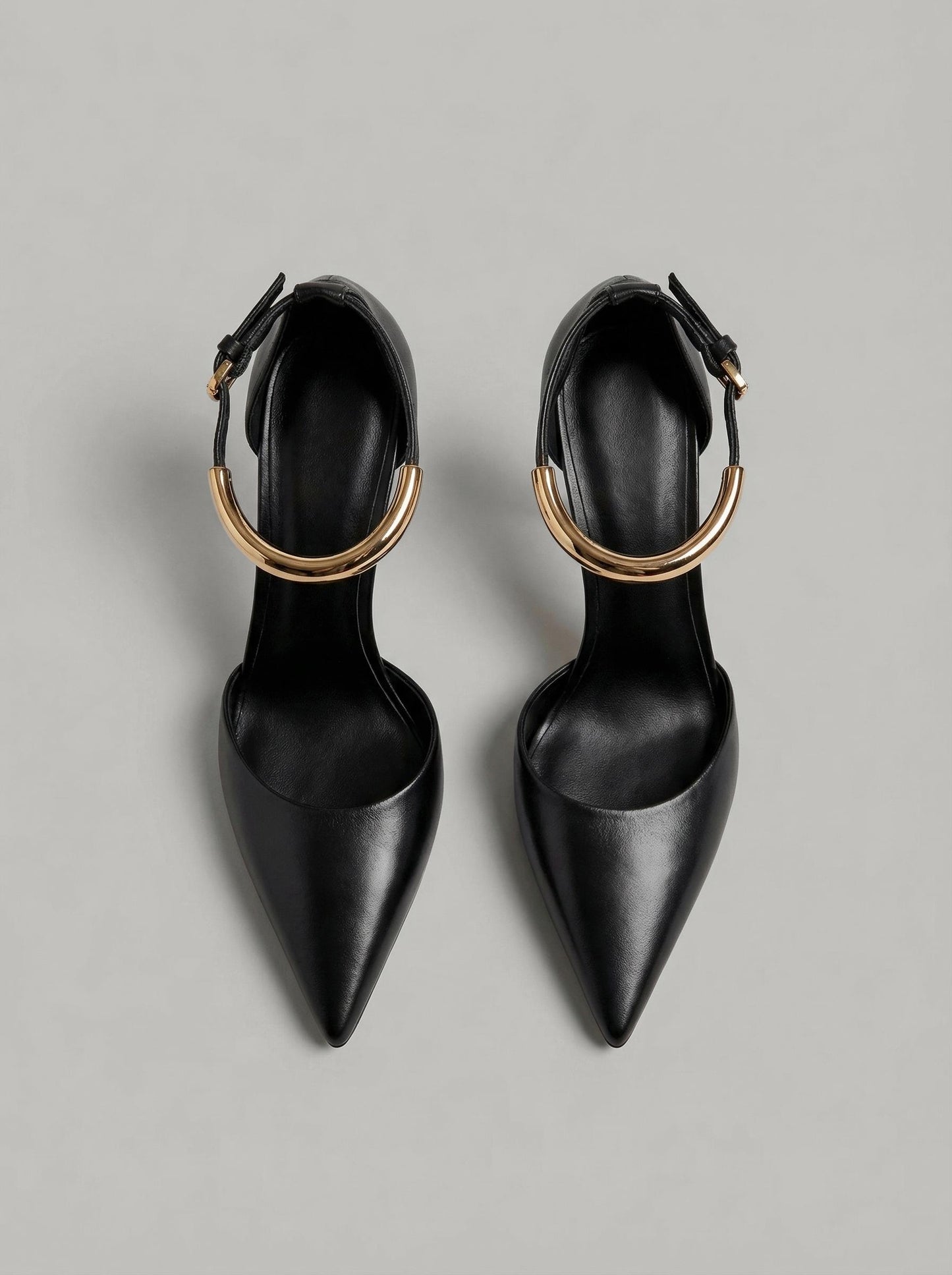 Capsule - Celine Black