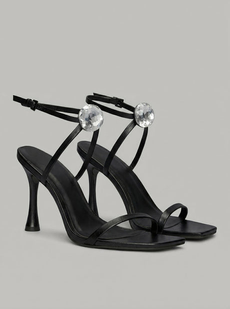 Capsule - Clari Black