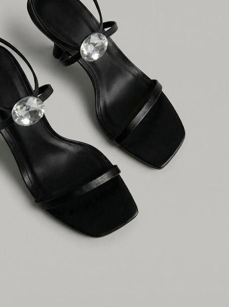 Capsule - Clari Black
