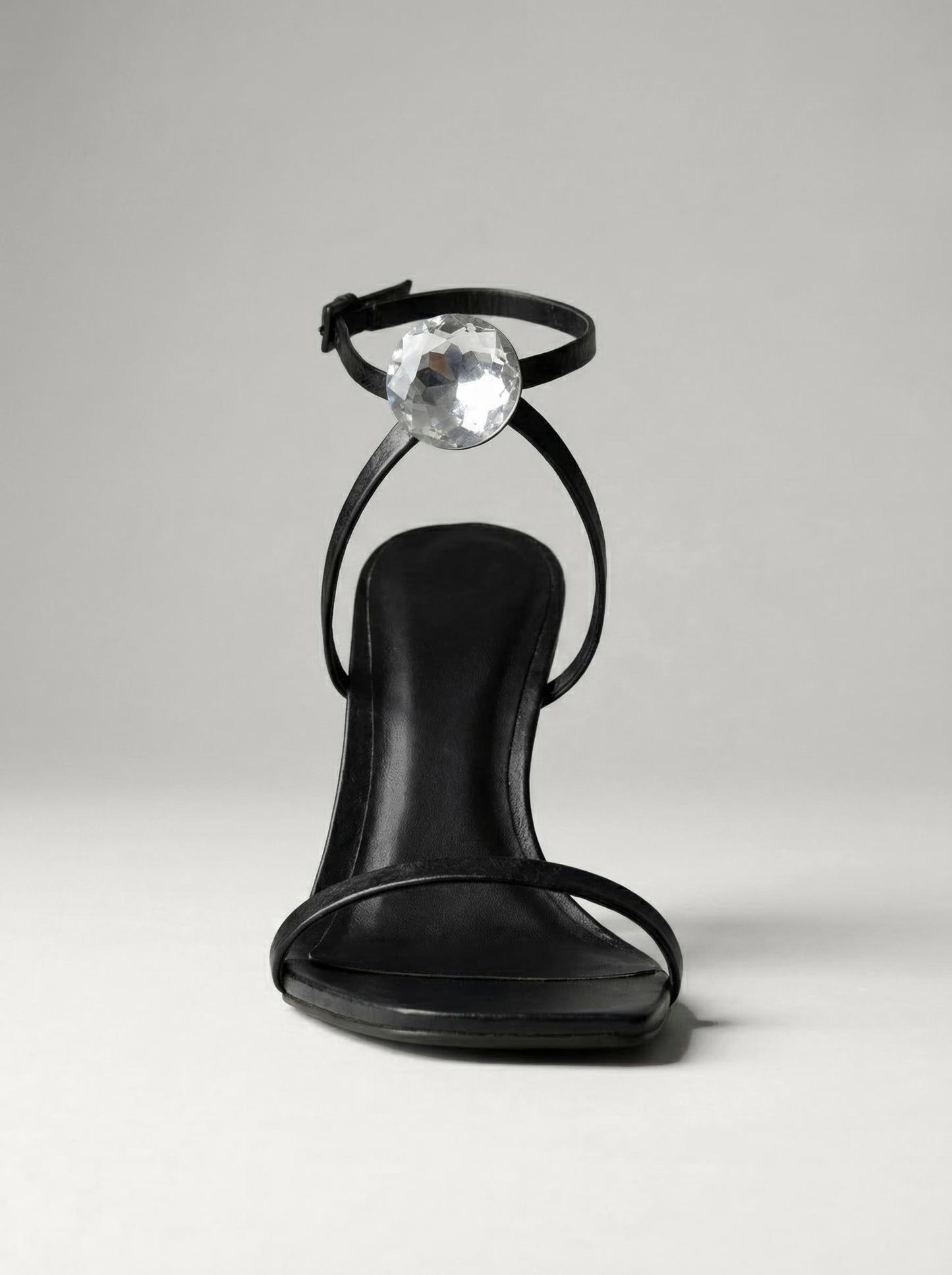 Capsule - Clari Black
