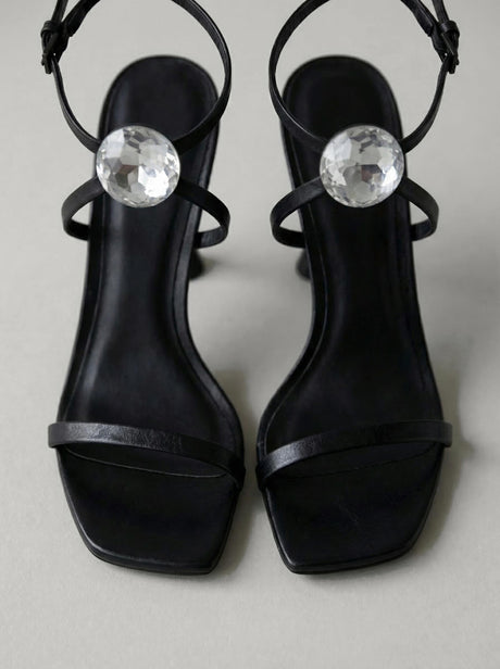 Capsule - Clari Black