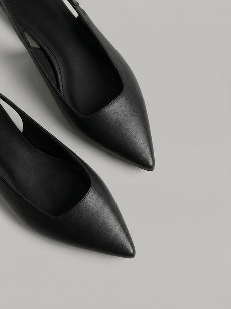 Capsule -Zelie Black