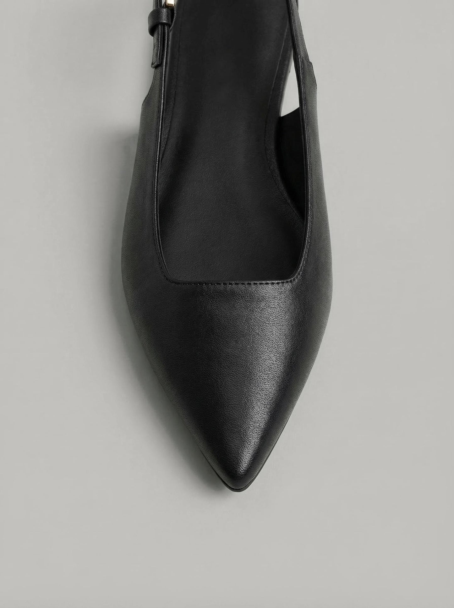 Capsule -Zelie Black