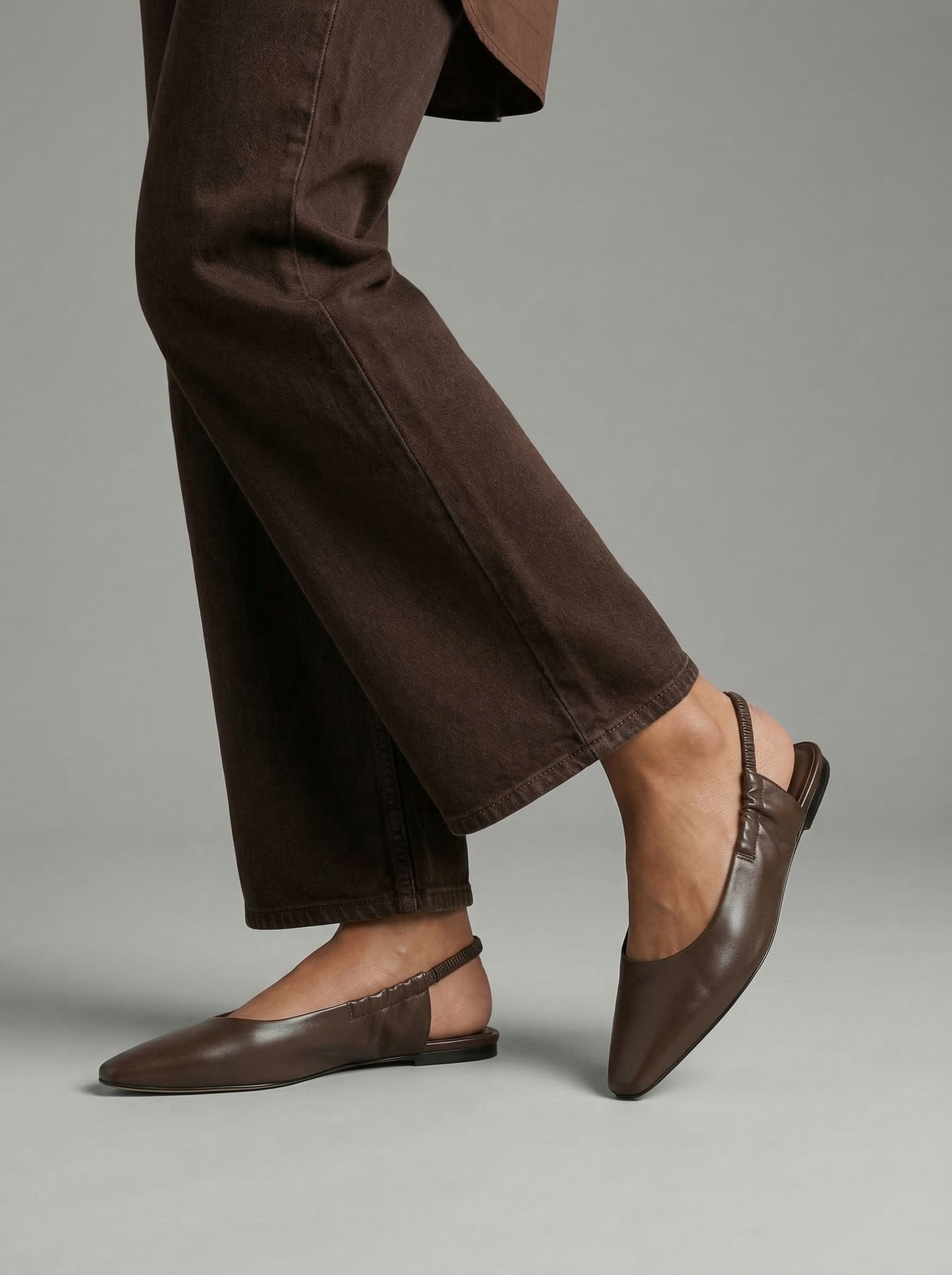 Capsule - Elle Brown Flat