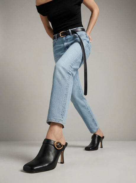 Capsule - Darlin Black