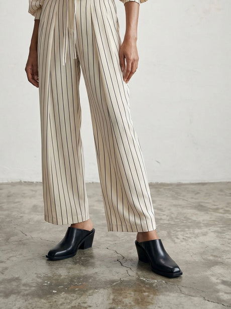 Capsule - Santana Black