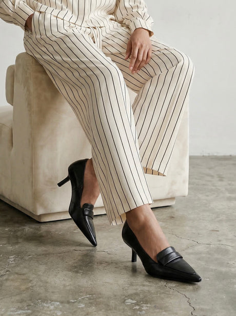 Capsule - Anita Black