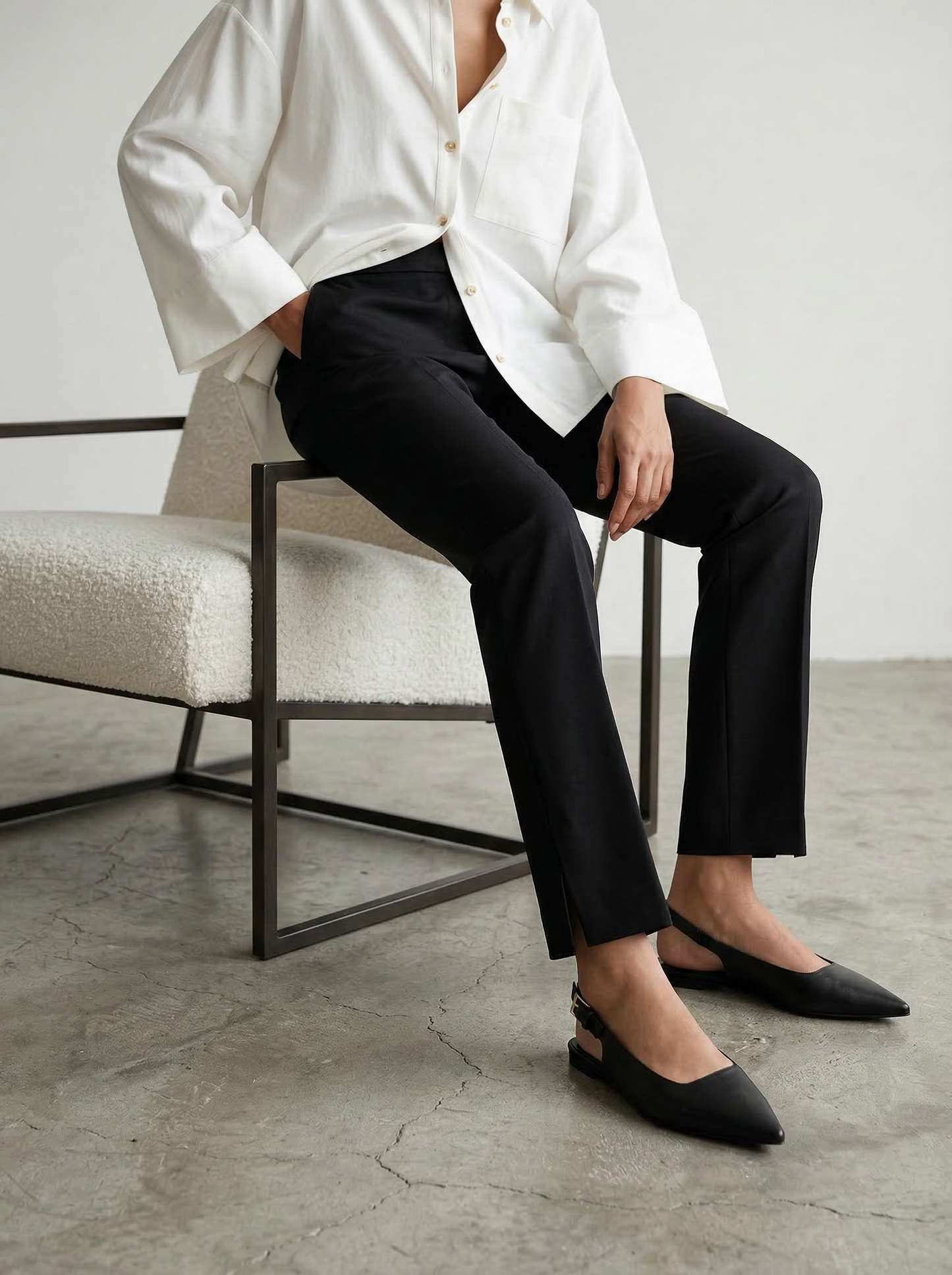 Capsule -Zelie Black